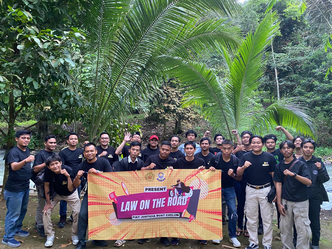 LTCB dan PERMAHI Gelar ‘Law On The Road’: Touring Sambil Edukasi Hukum ke Masyarakat Banten